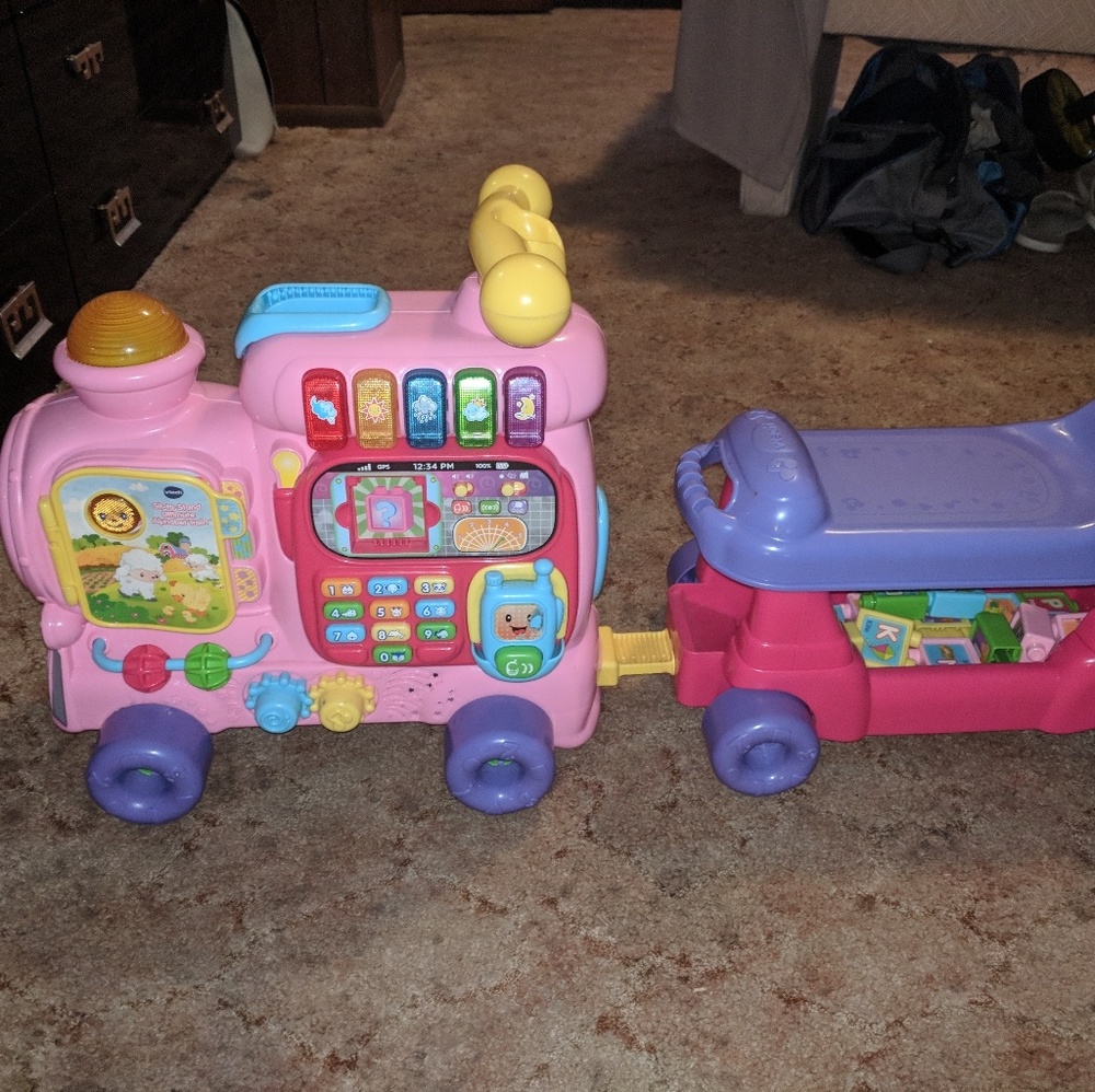 Vtech sit to stand ultimate alphabet train